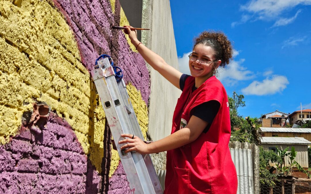 Muralismo e juventude integram mobilização cultural de reconstrução pós-tornado em Rio Bonito do Iguaçu